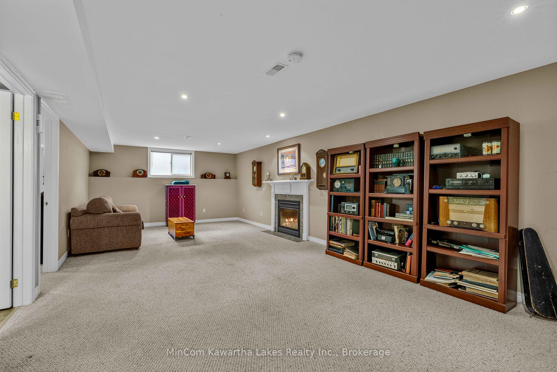 Photo 28 of 1069 Silverdale Road, Peterborough, Otonabee Ward 1 — HOMEH