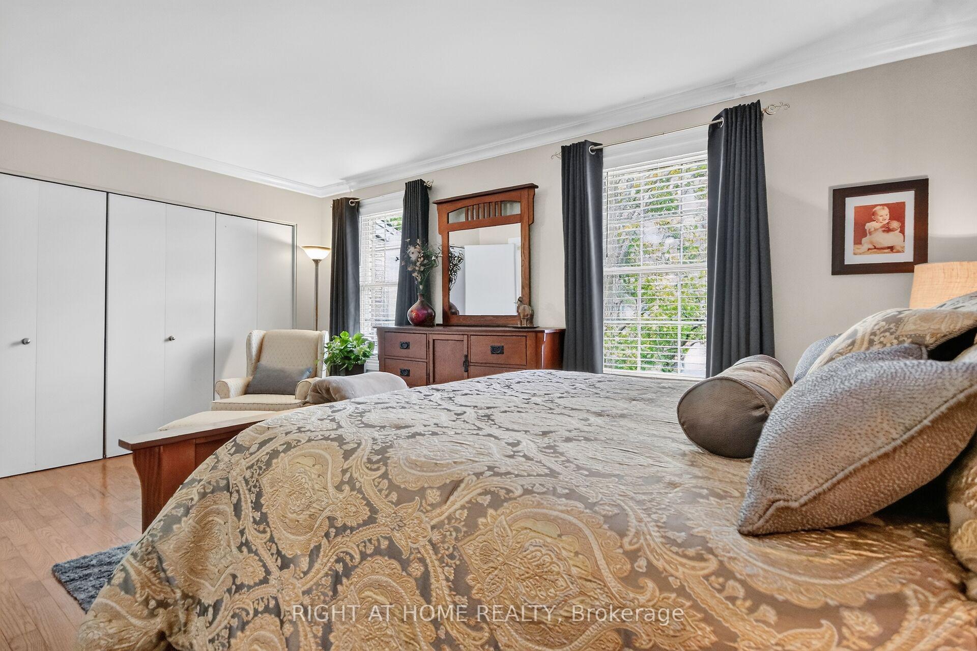 Photo 17 of 192 Monterey Drive, Ottawa, Leslie Park — HOMEH