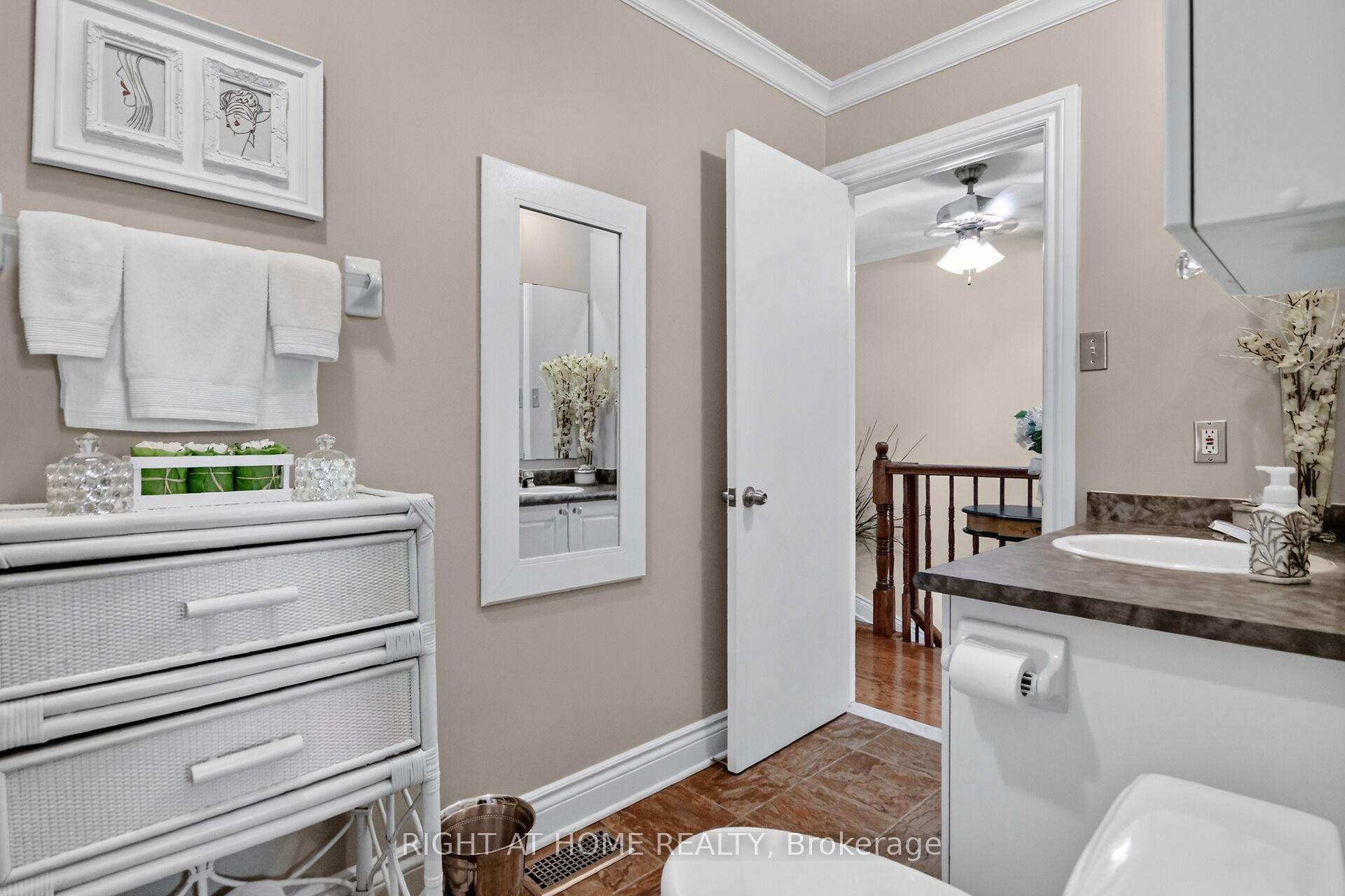 Photo 19 of 192 Monterey Drive, Ottawa, Leslie Park — HOMEH