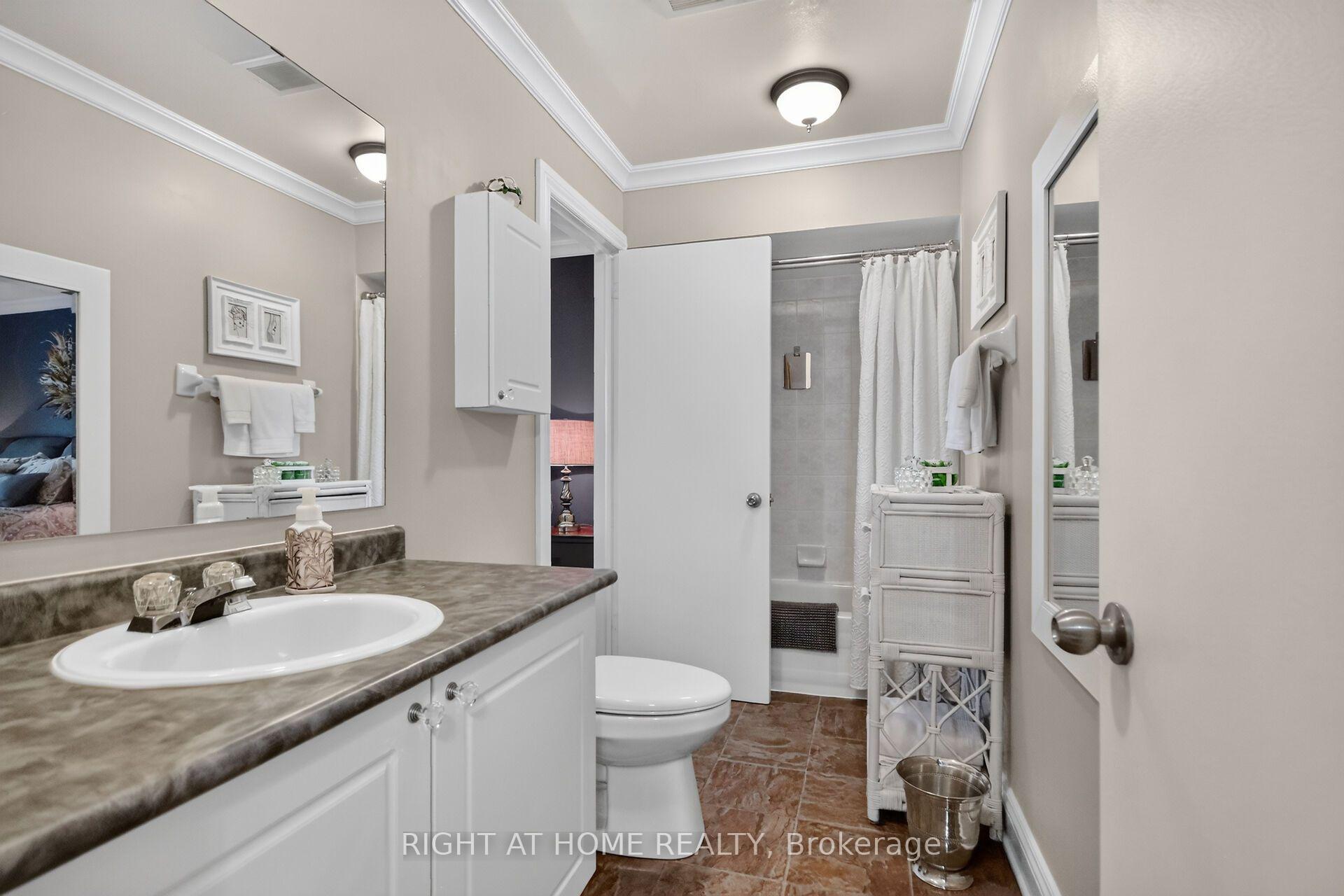 Photo 20 of 192 Monterey Drive, Ottawa, Leslie Park — HOMEH