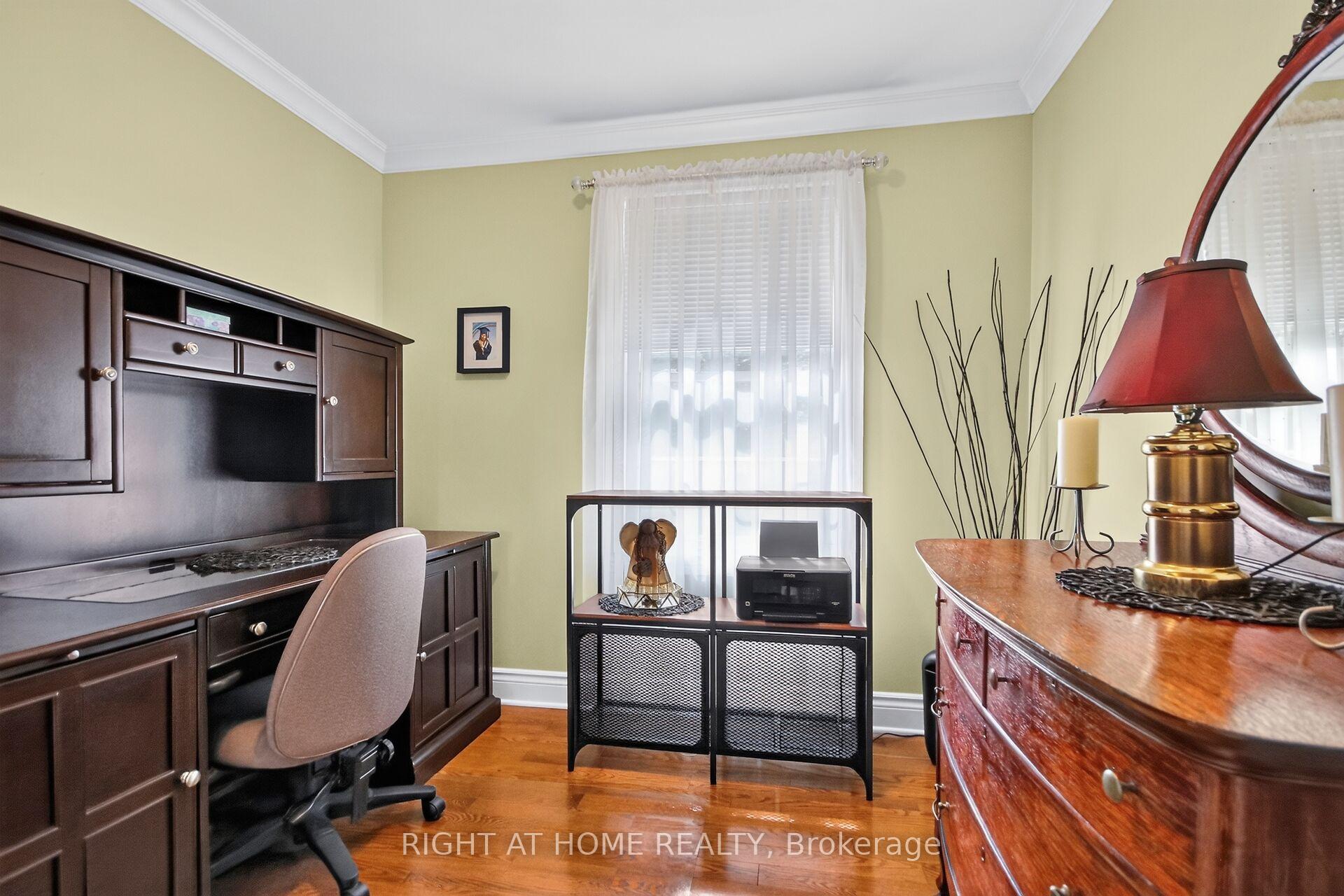 Photo 23 of 192 Monterey Drive, Ottawa, Leslie Park — HOMEH