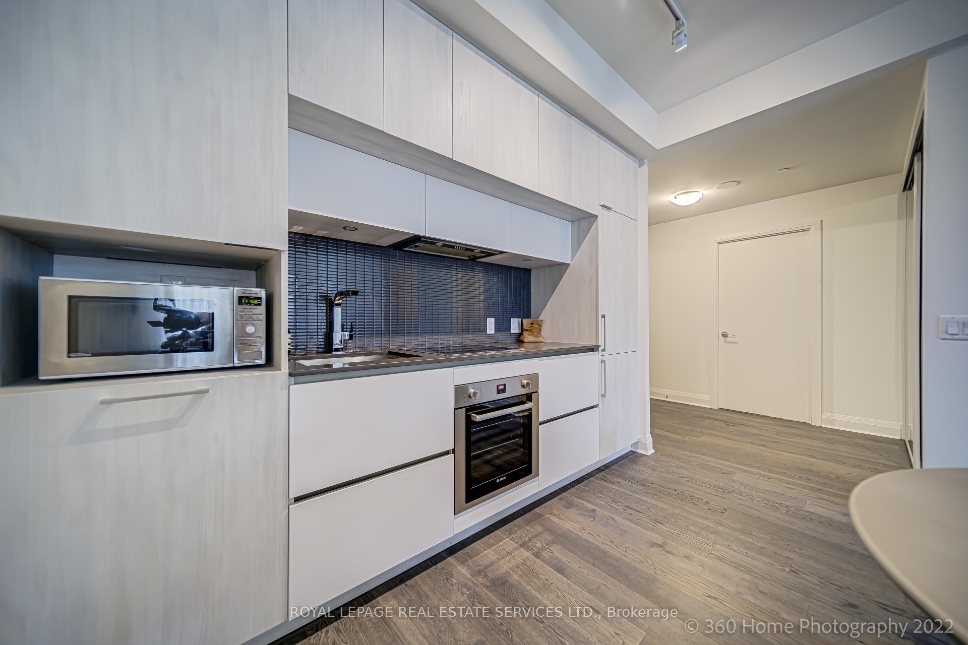Photo 6 of Unit 405, 151 Avenue Road, Toronto, The Annex — HOMEH