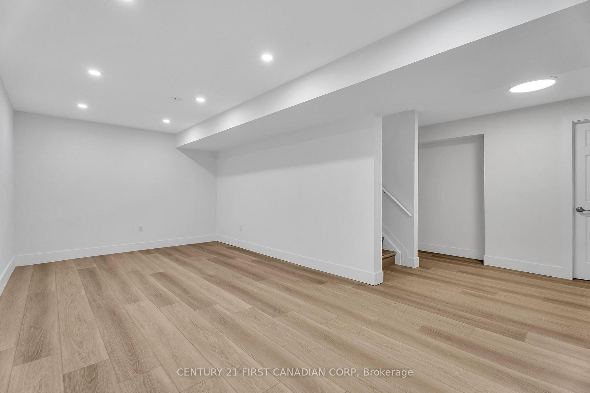 Photo 34 of 799 Oakcrossing Road, London, North M — HOMEH