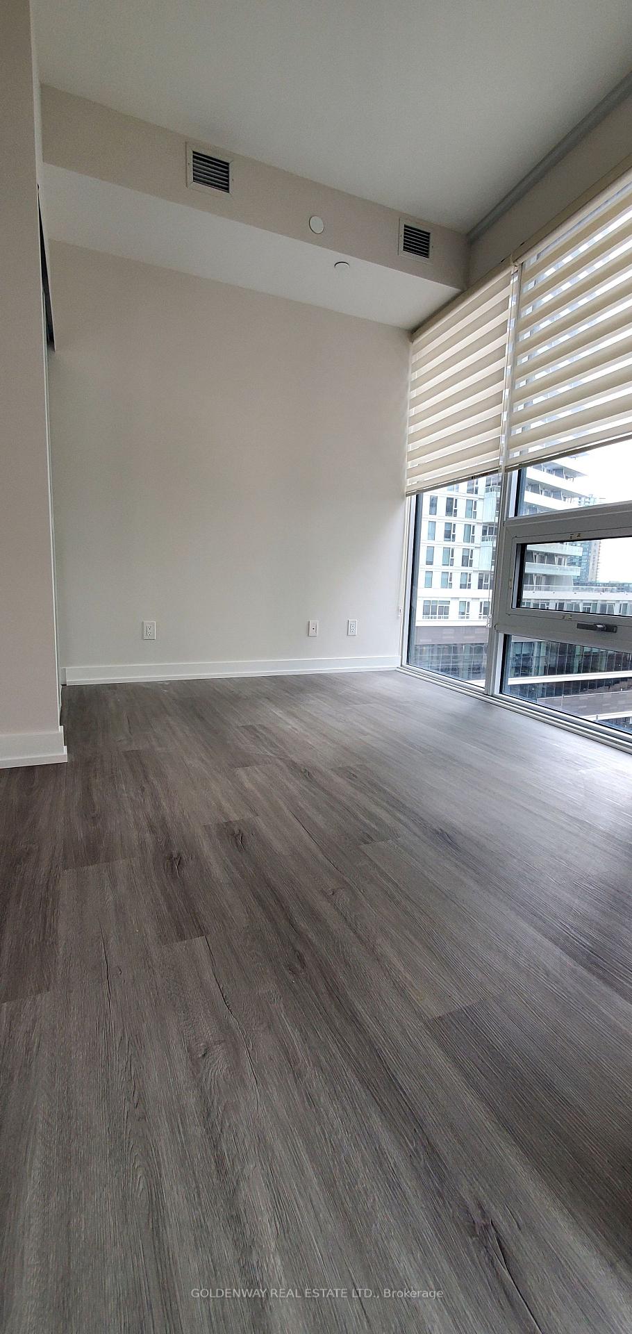 Photo 7 of Unit 707, 19 Western Battery Road, Toronto, Niagara — HOMEH