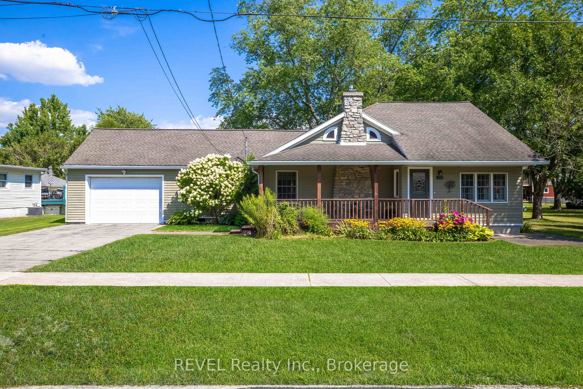 Photo of 60 Bernard Avenue