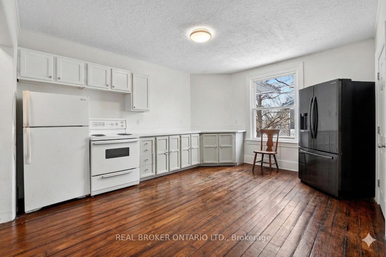Photo 6 of 53-55 Wellington Street, Halton Hills, Acton — HOMEH