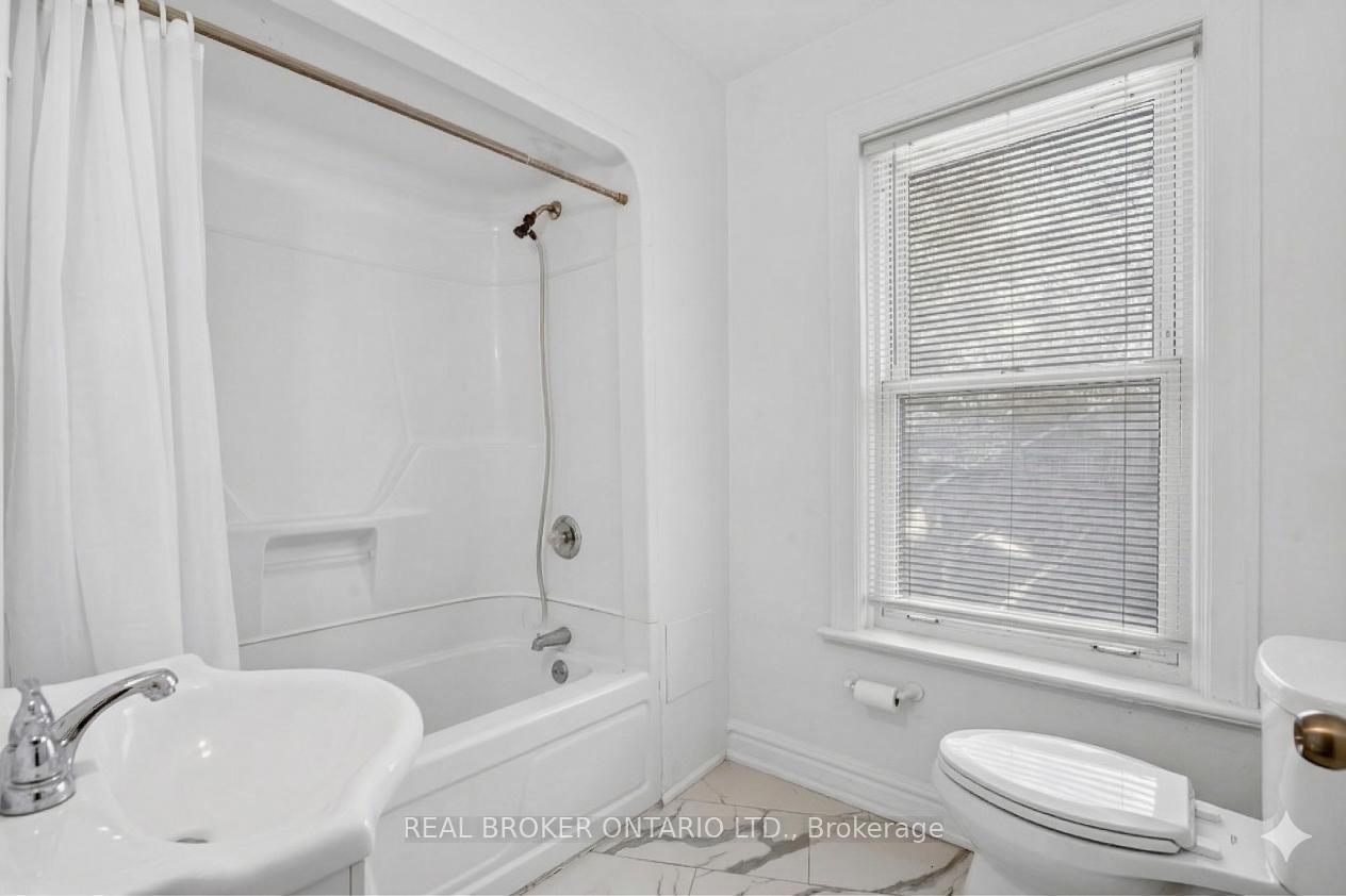 Photo 9 of 53-55 Wellington Street, Halton Hills, Acton — HOMEH