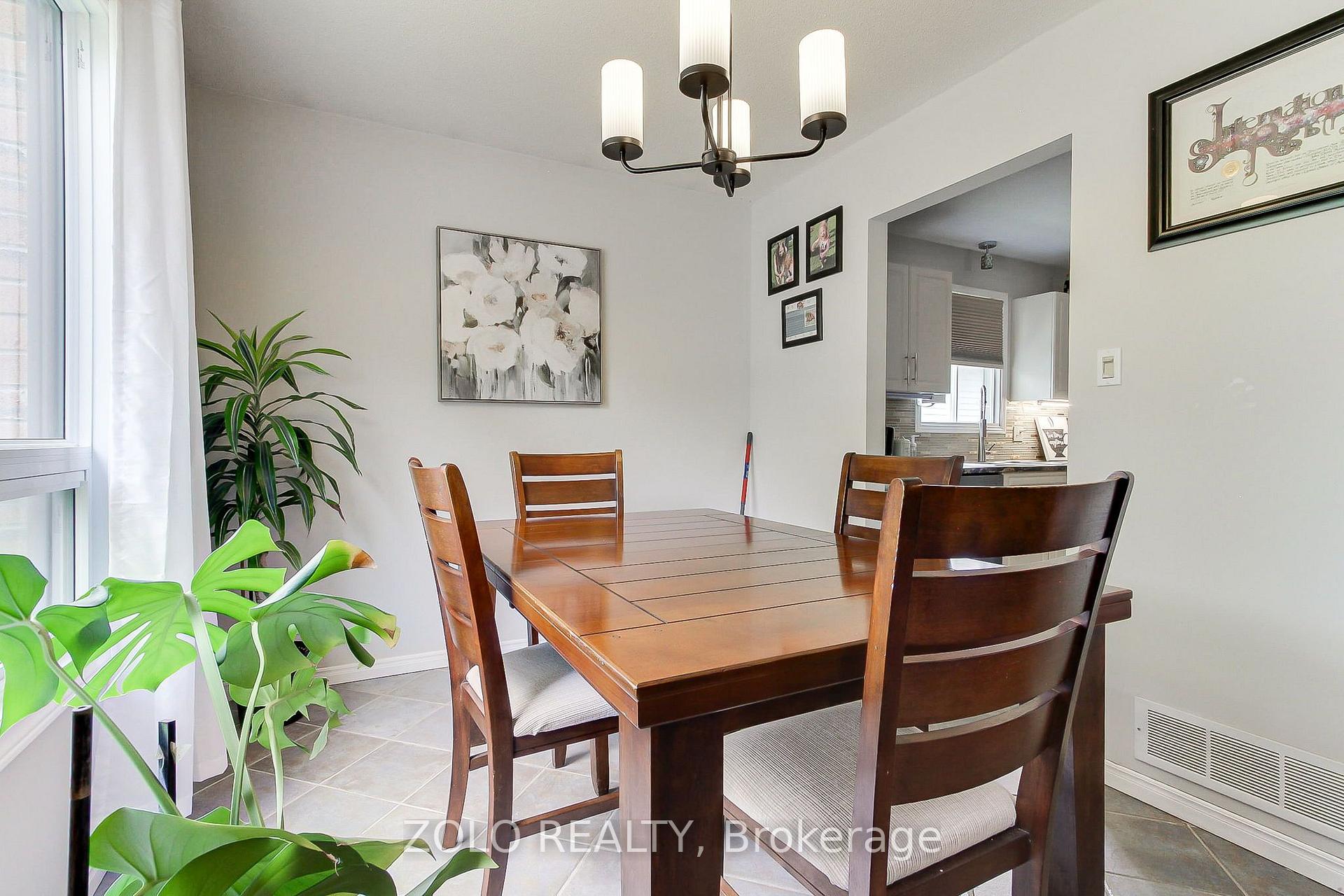 Photo 6 of 545 Colyer Street, Brock, Beaverton — HOMEH