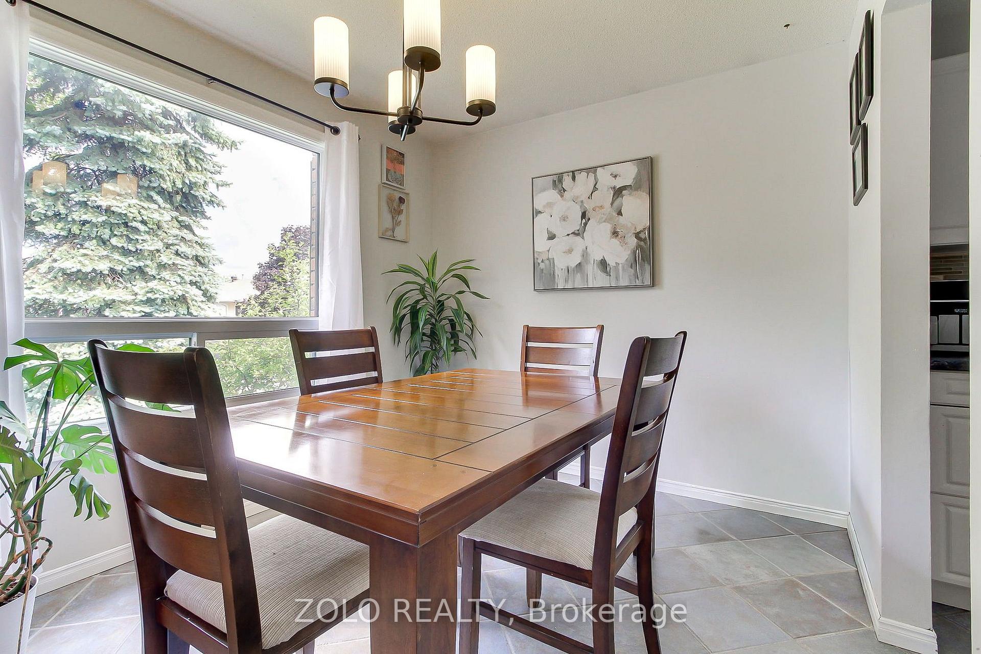 Photo 7 of 545 Colyer Street, Brock, Beaverton — HOMEH