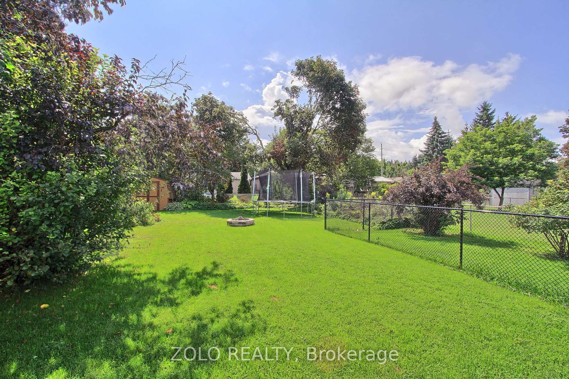 Photo 21 of 545 Colyer Street, Brock, Beaverton — HOMEH