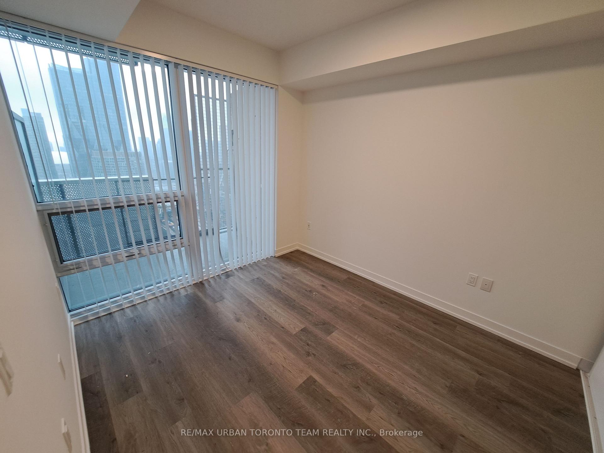Photo 9 of Unit 4616, 55 Cooper Street, Toronto, Waterfront Communities — HOMEH