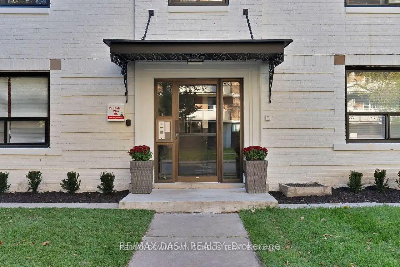Photo 2 of Unit 7, 50 Raglan Avenue, Toronto, Humewood-Cedarvale — HOMEH