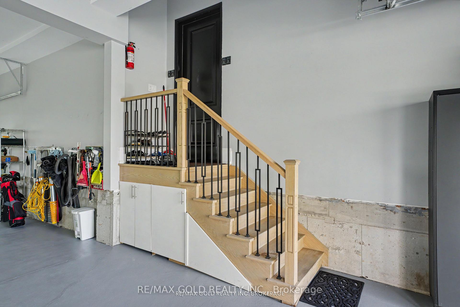 Photo 55 of 8930 Creditview Crescent, Brampton, Credit Valley — HOMEH