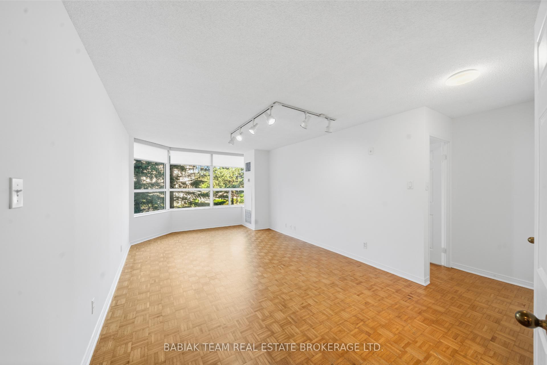 Photo 8 of Unit 202, 6 Humberline Drive, Etobicoke, West Humber-Clairville — HOMEH