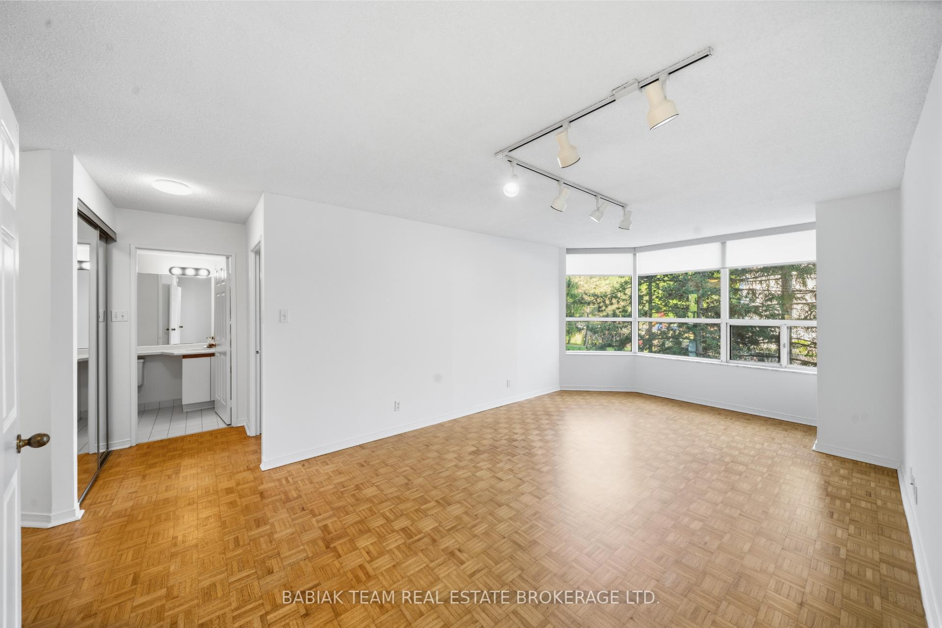 Photo 9 of Unit 202, 6 Humberline Drive, Etobicoke, West Humber-Clairville — HOMEH