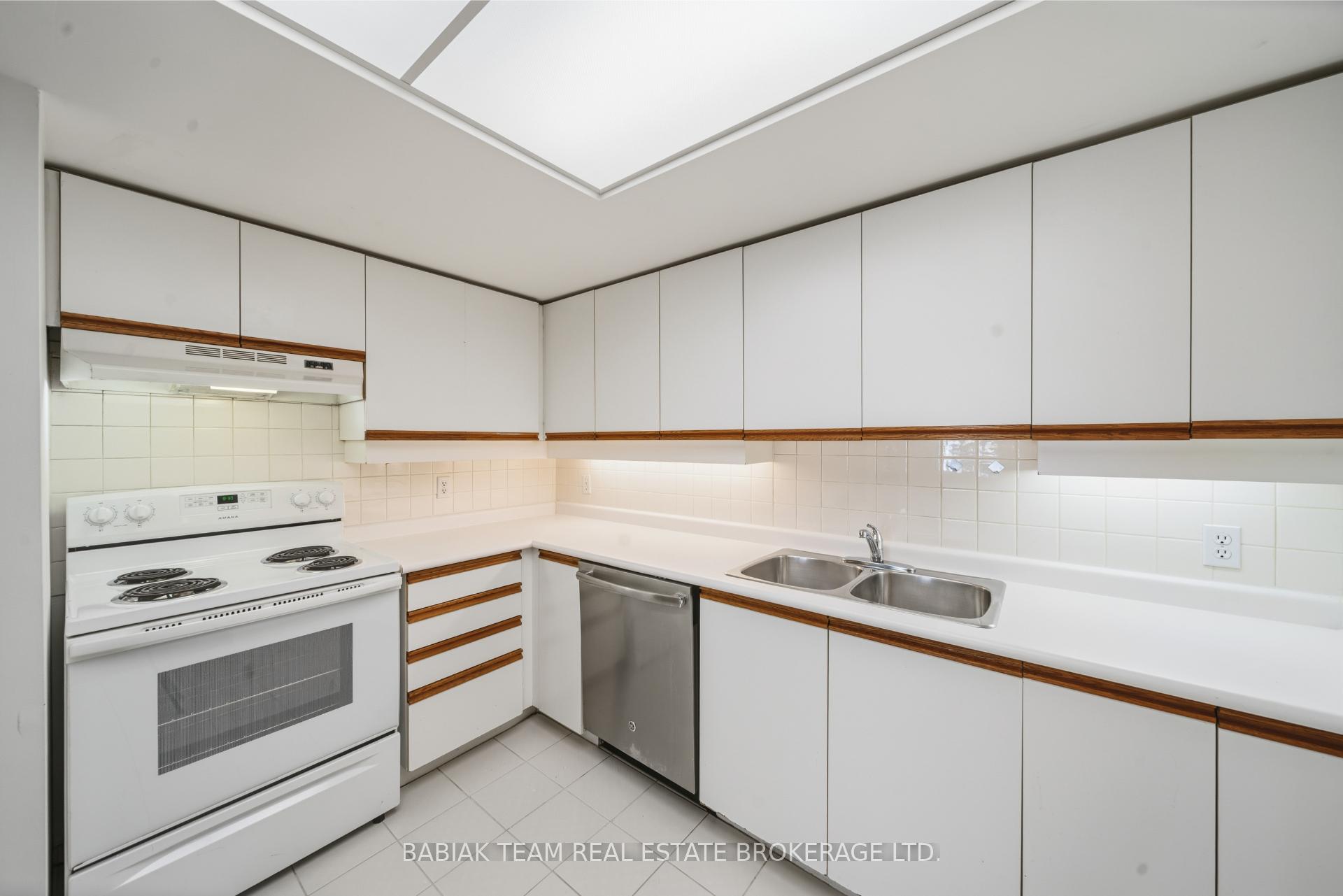 Photo 16 of Unit 202, 6 Humberline Drive, Etobicoke, West Humber-Clairville — HOMEH