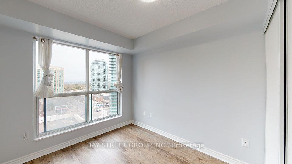 Photo 10 of Unit 1701, 7 Lorraine Drive, North York, Willowdale West — HOMEH