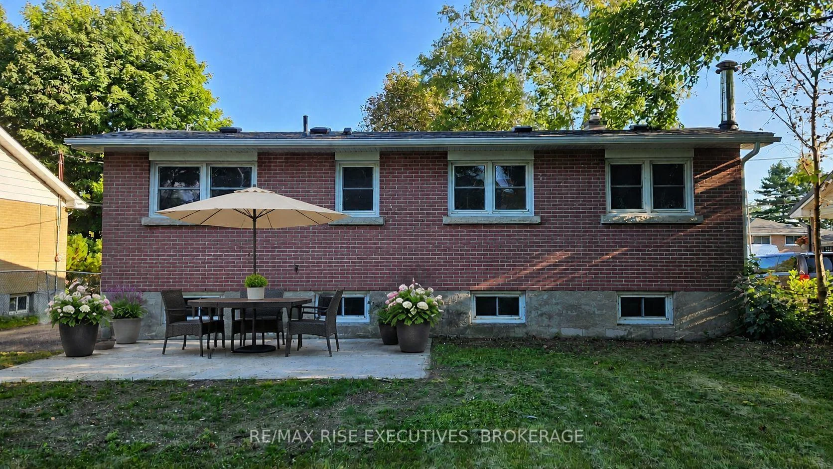 Photo 23 of 47 Henry Crescent, Loyalist, Amherstview — HOMEH
