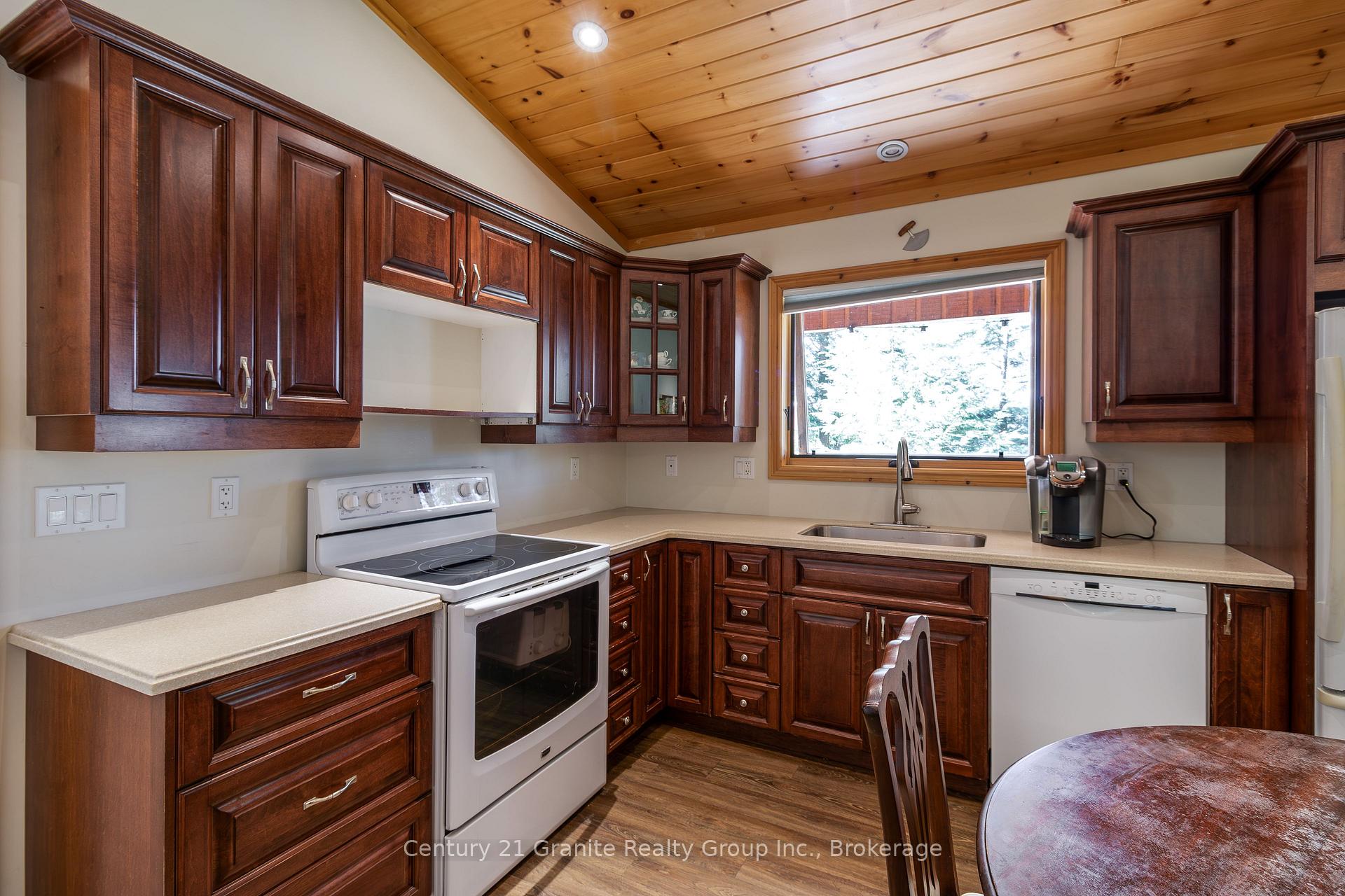 Photo 6 of 1219 Marathon Drive, Minden Hills, Minden — HOMEH