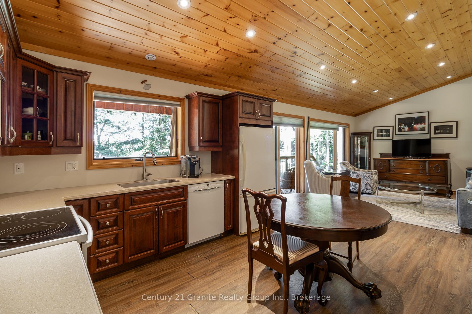 Photo 7 of 1219 Marathon Drive, Minden Hills, Minden — HOMEH