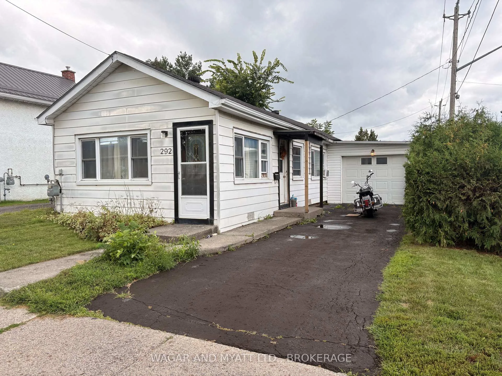 Photo 2 of 292 Camden Road, Greater Napanee, Greater Napanee — HOMEH