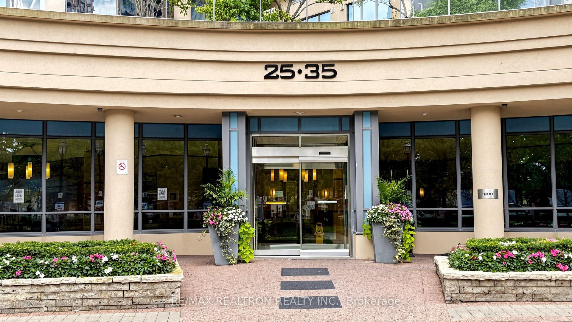 Front of Unit 1053, 25 Viking Lane