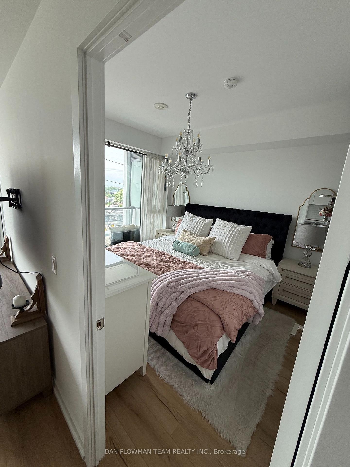 Photo 5 of Unit 405, 1195 The Queensway, Etobicoke, Islington-City Centre West — HOMEH