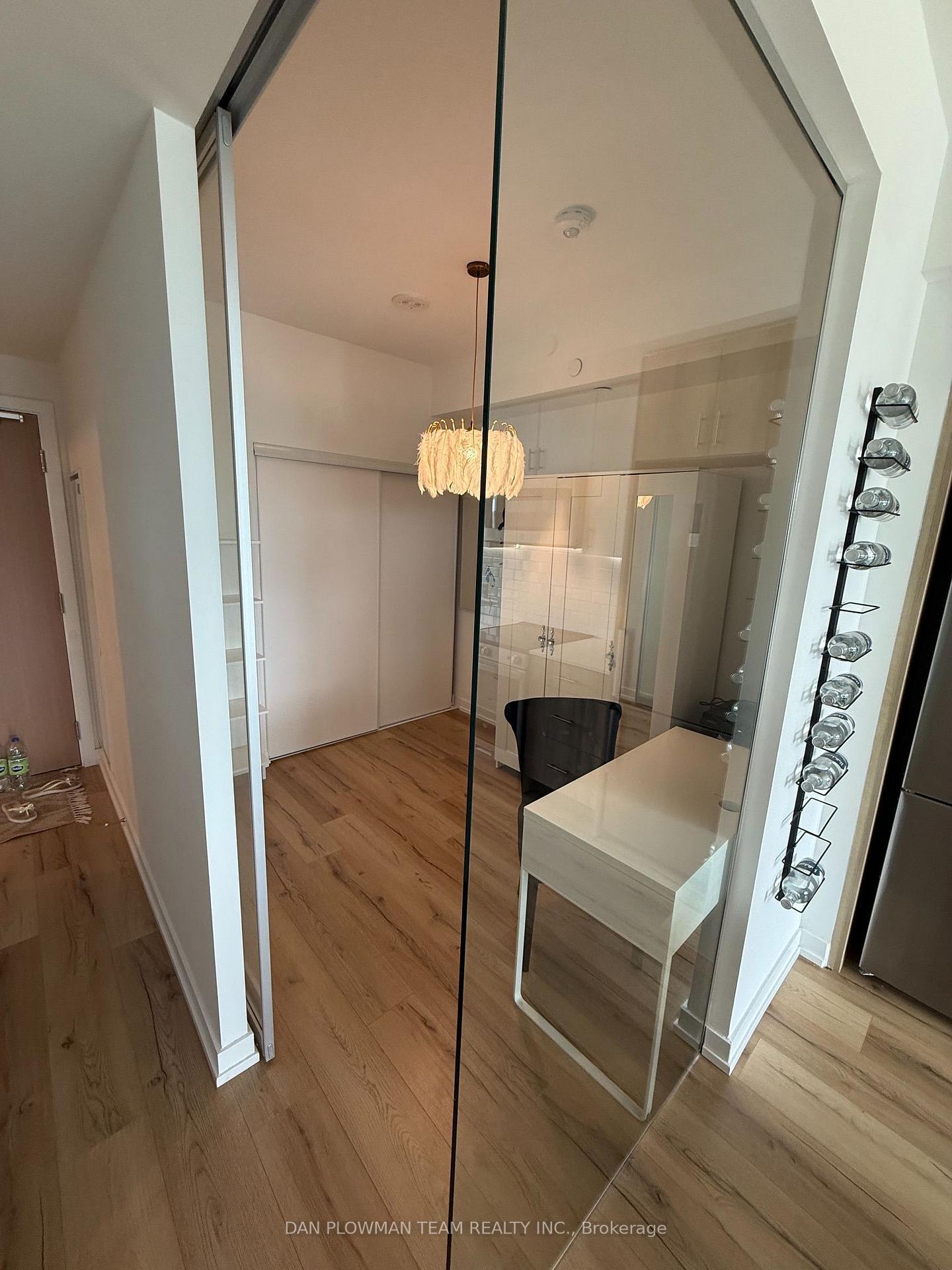 Photo 6 of Unit 405, 1195 The Queensway, Etobicoke, Islington-City Centre West — HOMEH