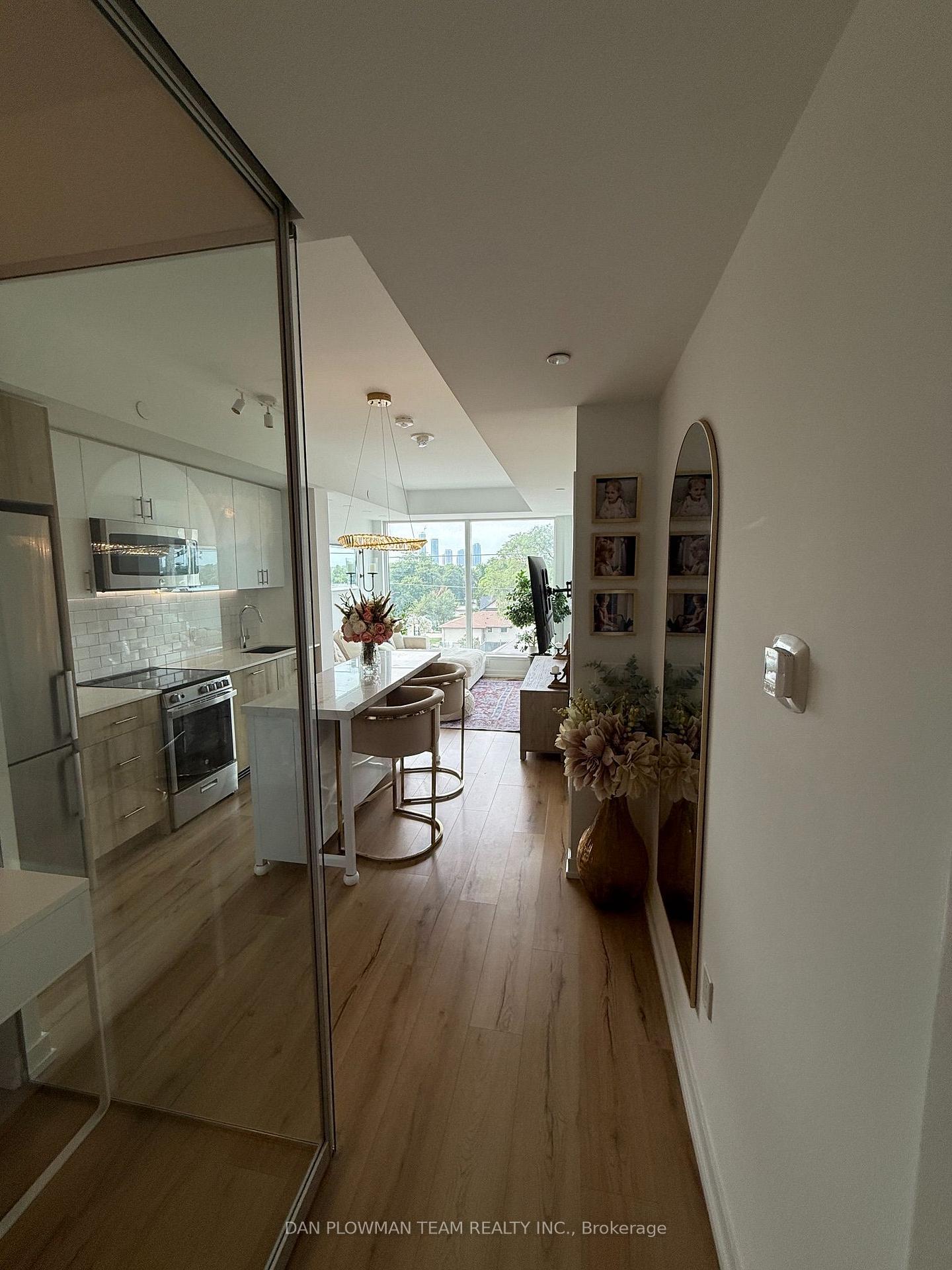 Photo 8 of Unit 405, 1195 The Queensway, Etobicoke, Islington-City Centre West — HOMEH