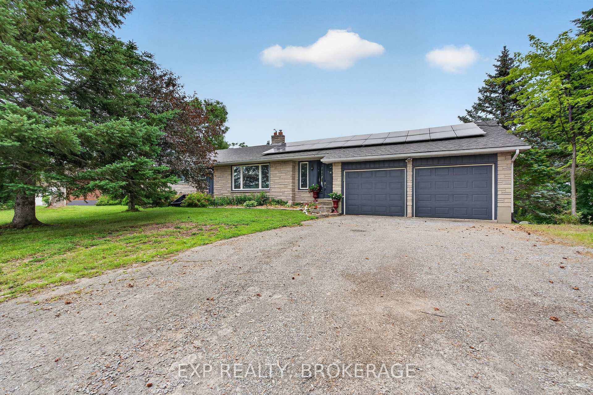 Photo of 1664 Wallbridge Loyalist Road
