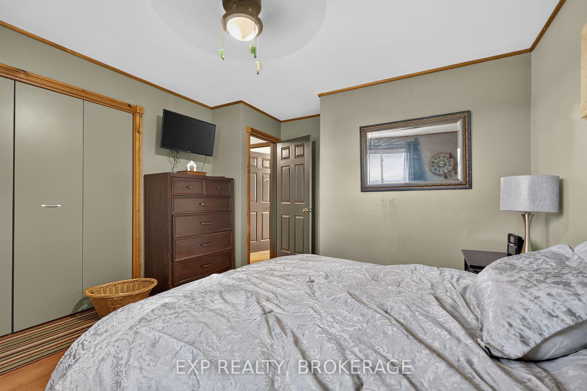Photo 10 of 1664 Wallbridge Loyalist Road, Quinte West, Sidney Ward — HOMEH