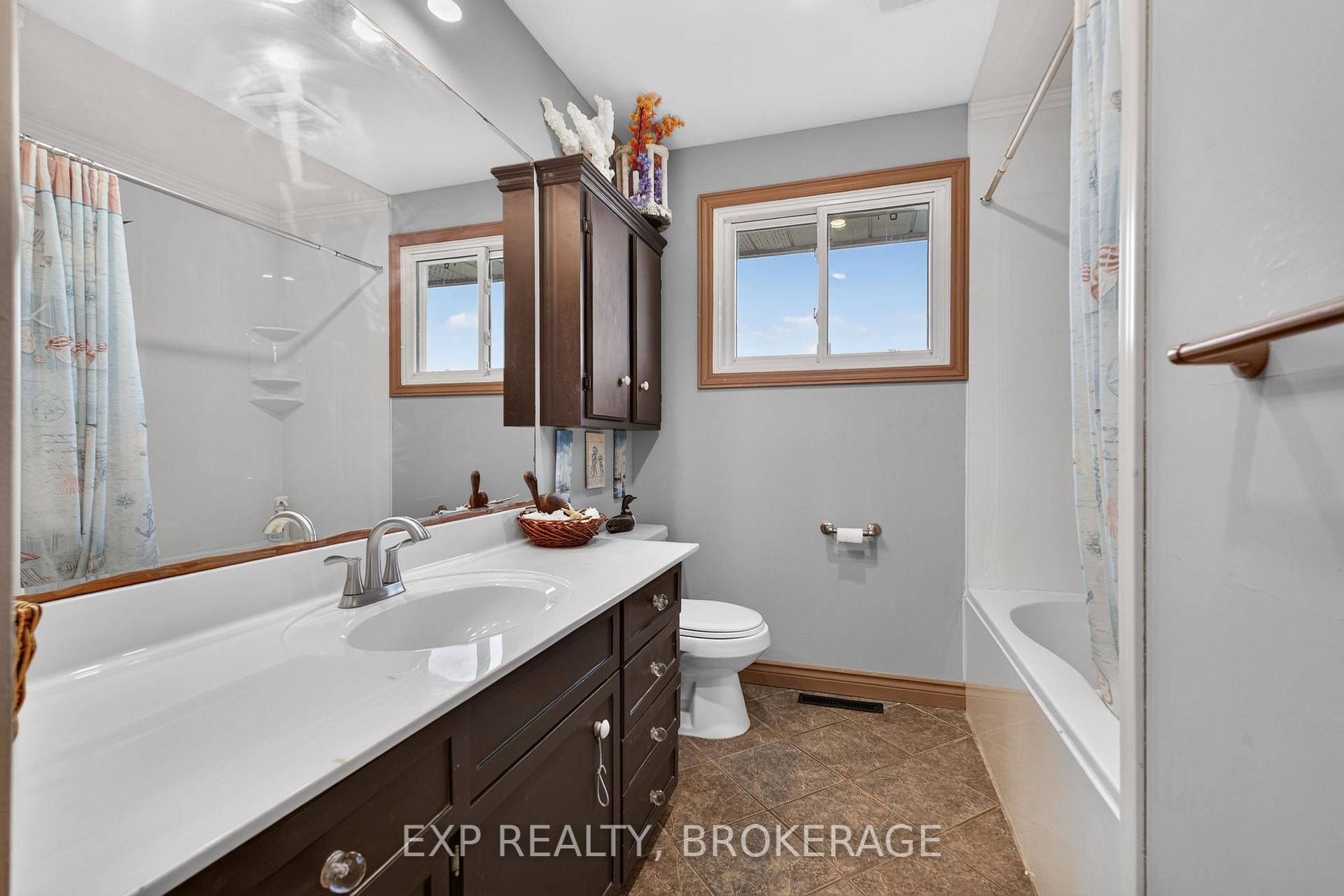 Photo 11 of 1664 Wallbridge Loyalist Road, Quinte West, Sidney Ward — HOMEH
