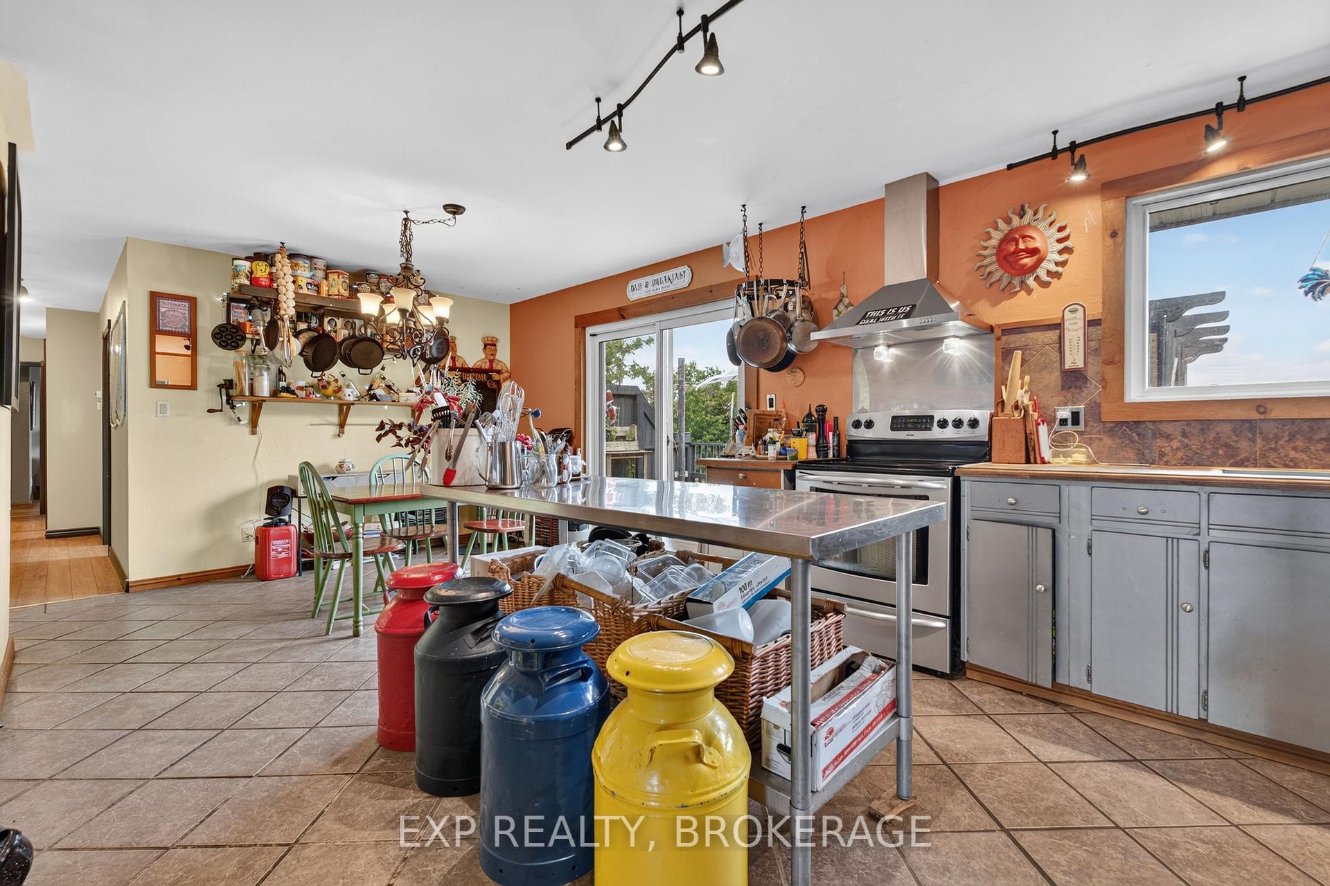 Photo 20 of 1664 Wallbridge Loyalist Road, Quinte West, Sidney Ward — HOMEH