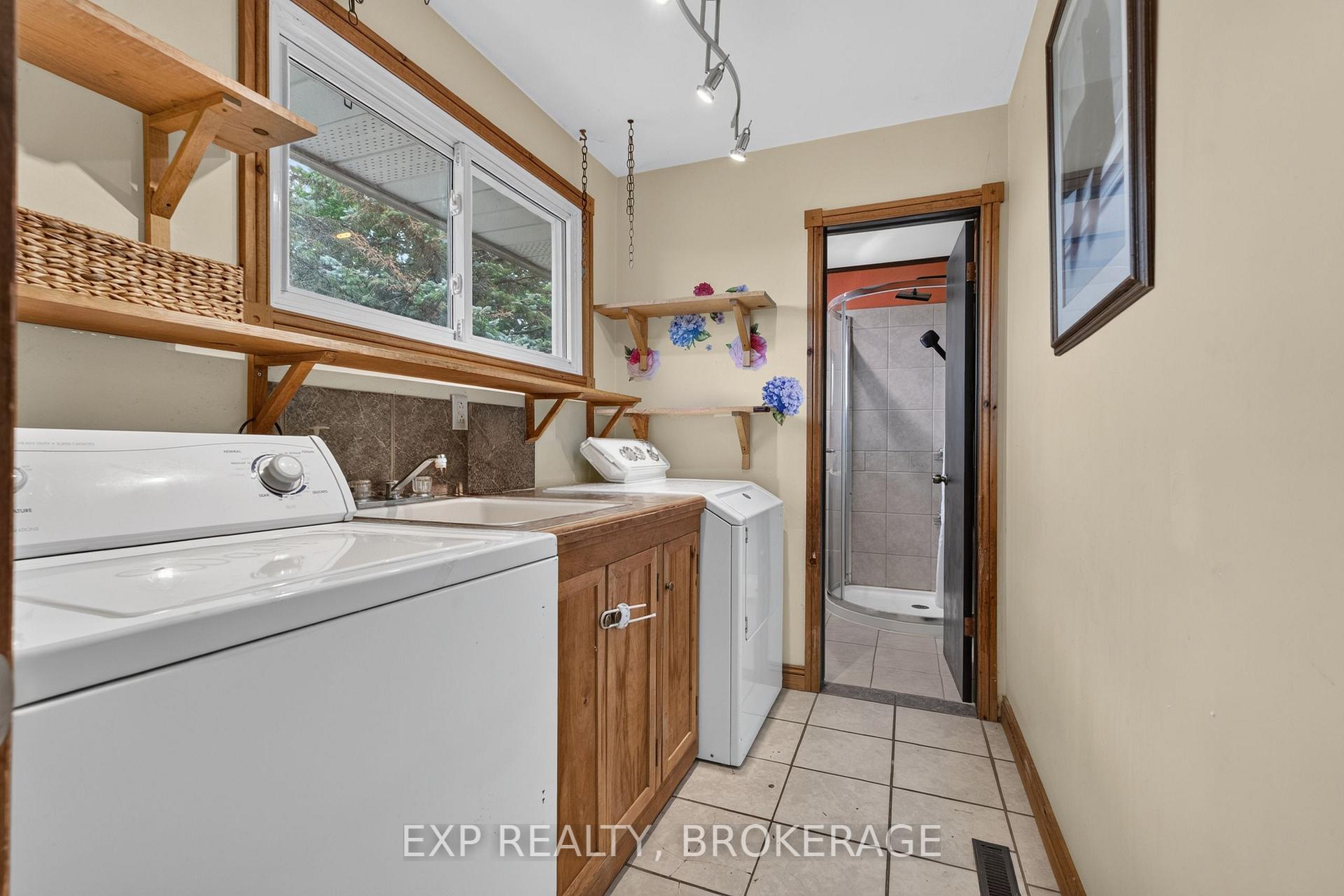 Photo 24 of 1664 Wallbridge Loyalist Road, Quinte West, Sidney Ward — HOMEH