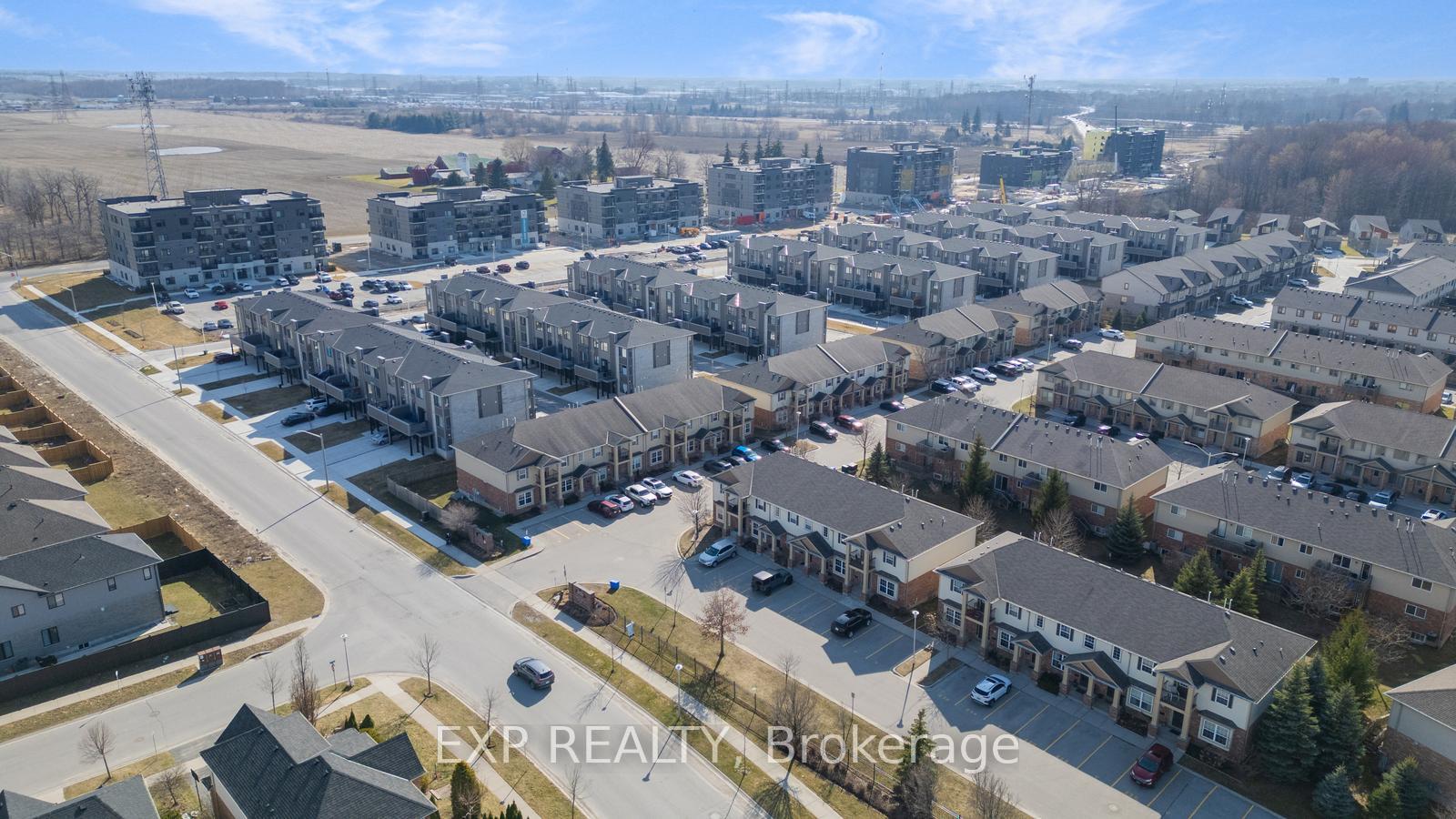 Photo 6 of Unit 14, 3320 Meadowgate Boulevard, London, South U — HOMEH
