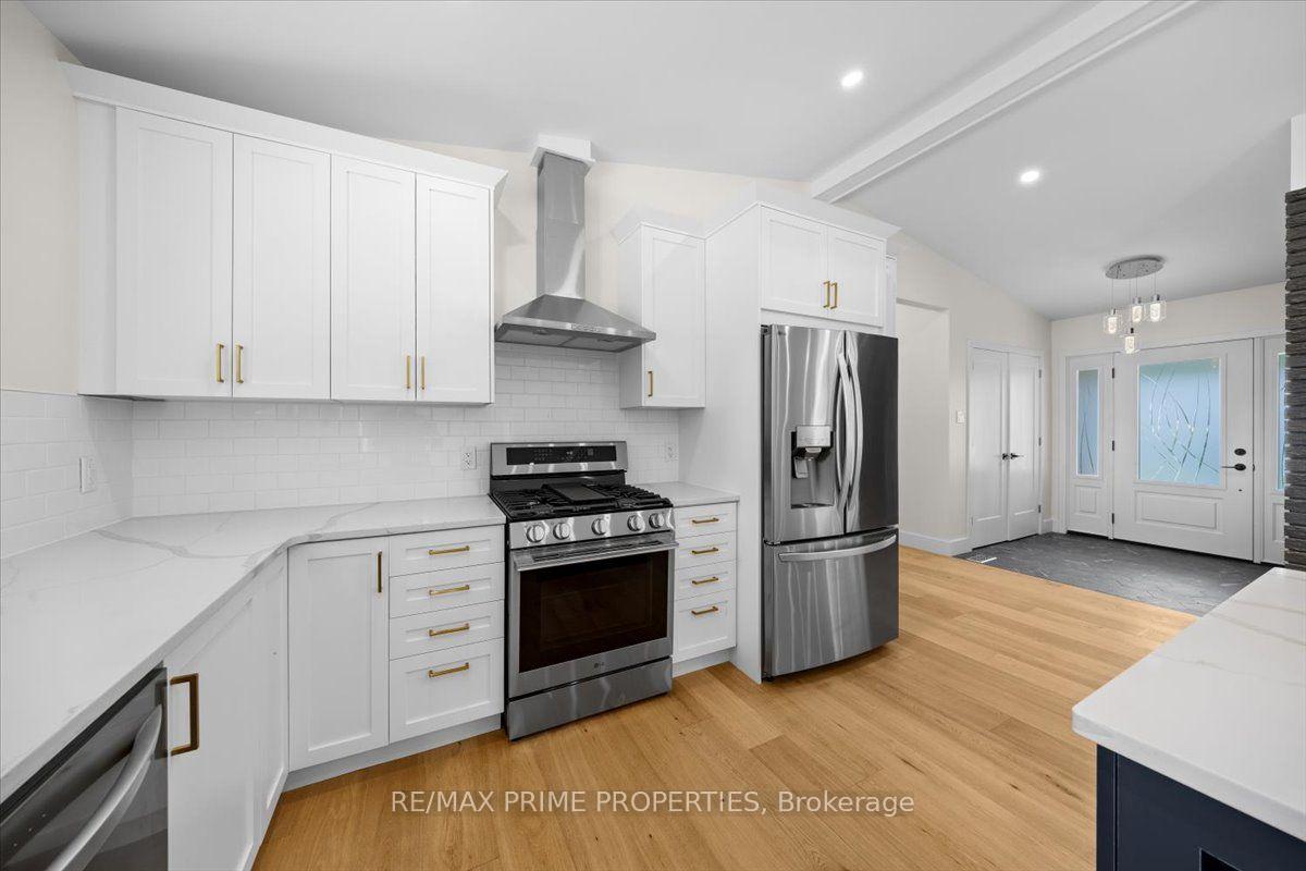 Photo 10 of 6499 Bunker Road, Ottawa, Manotick South to Roger Stevens — HOMEH