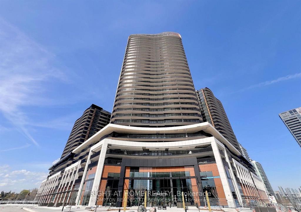 Front of Unit 916, 75 Billes Heights