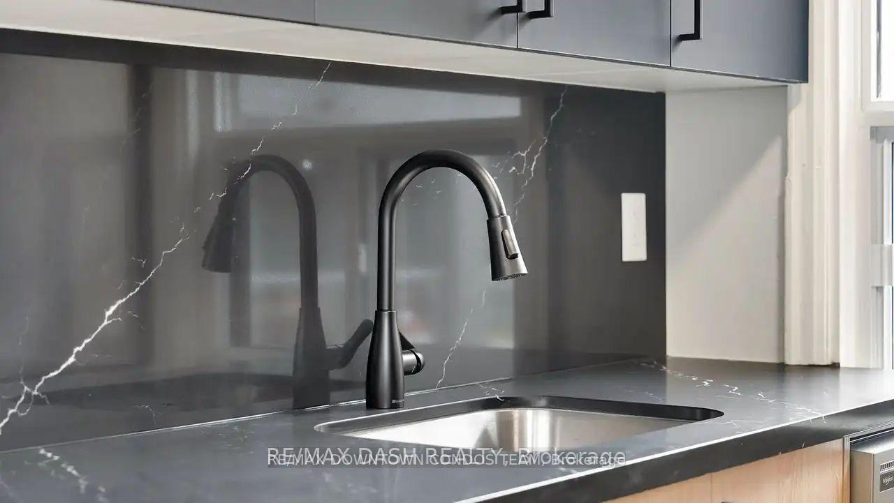 Photo 2 of Unit 11, 50 Raglan Avenue, Toronto, Humewood-Cedarvale — HOMEH