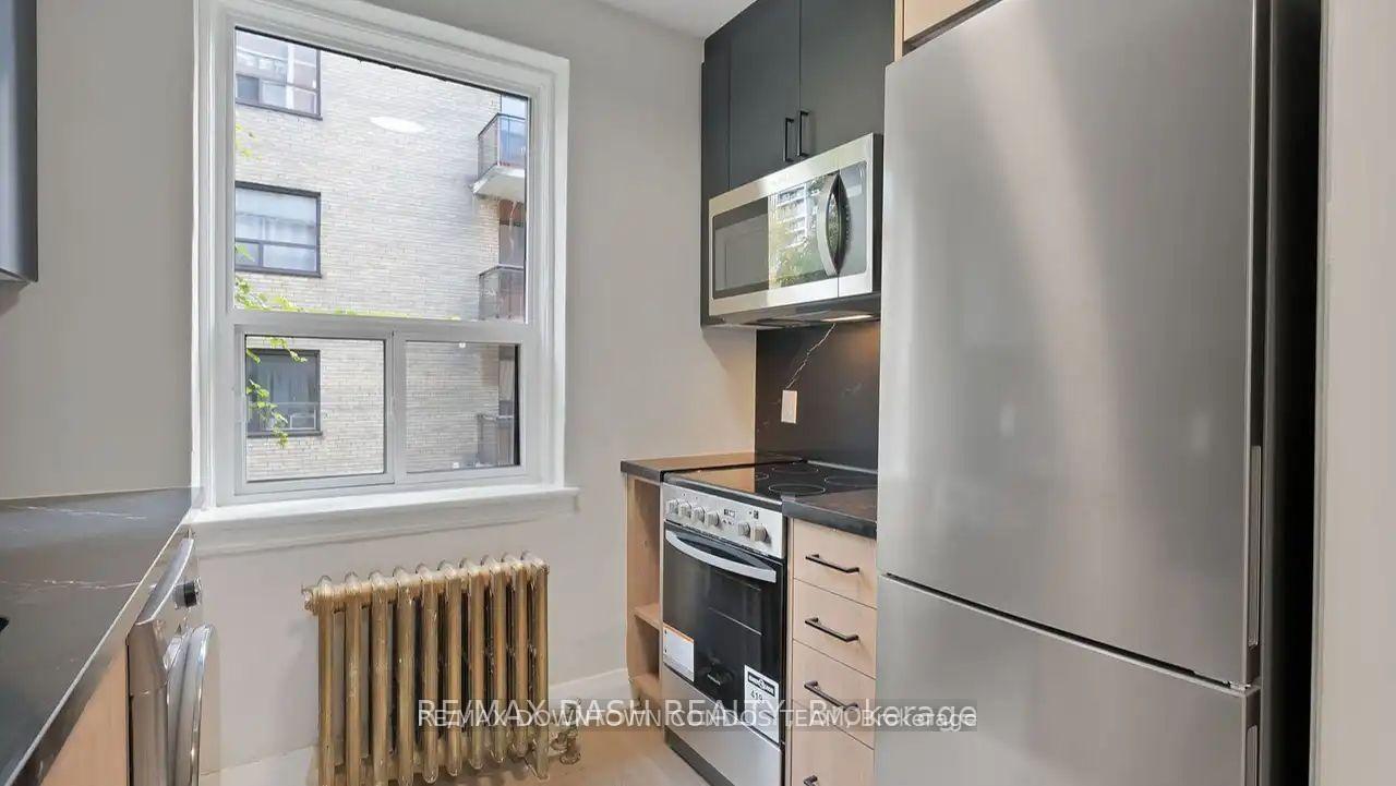 Photo 8 of Unit 11, 50 Raglan Avenue, Toronto, Humewood-Cedarvale — HOMEH