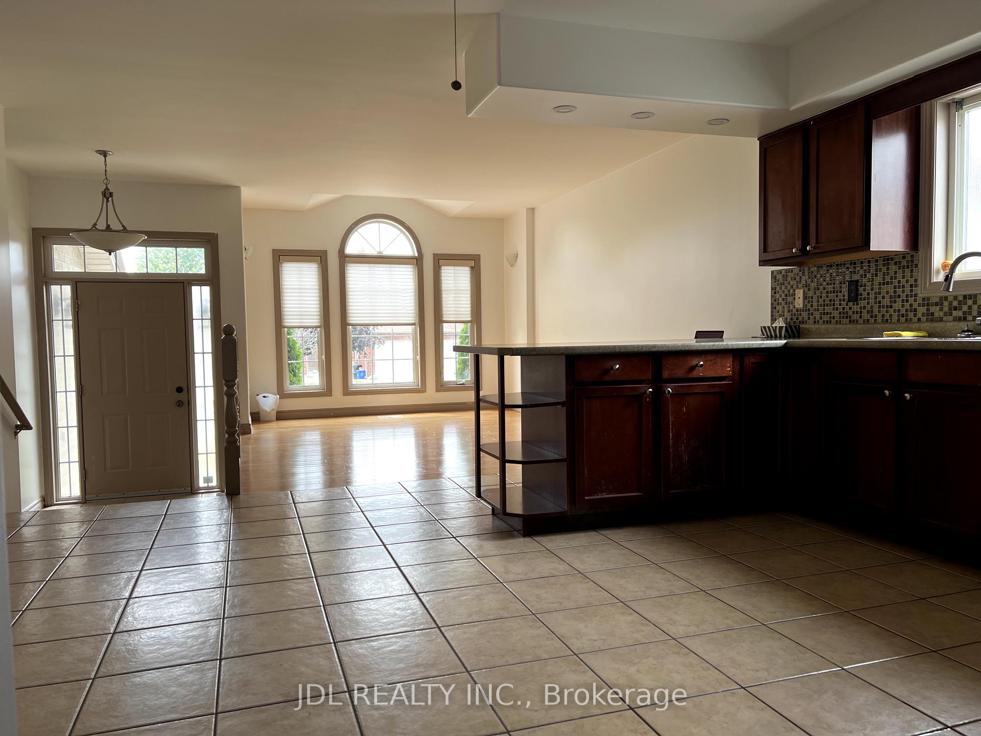 Photo 4 of 2134 Rockport Street, Windsor — HOMEH