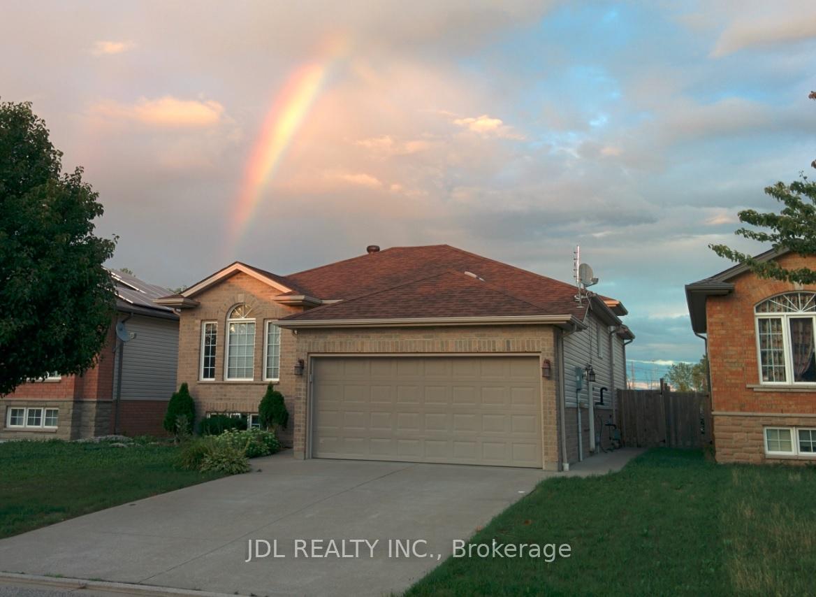 Photo 23 of 2134 Rockport Street, Windsor — HOMEH