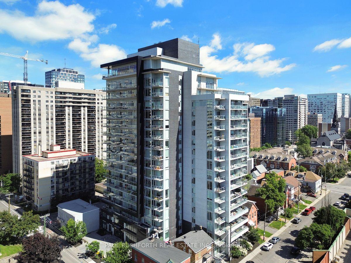 Front of Unit 1310, 255 Bay Street