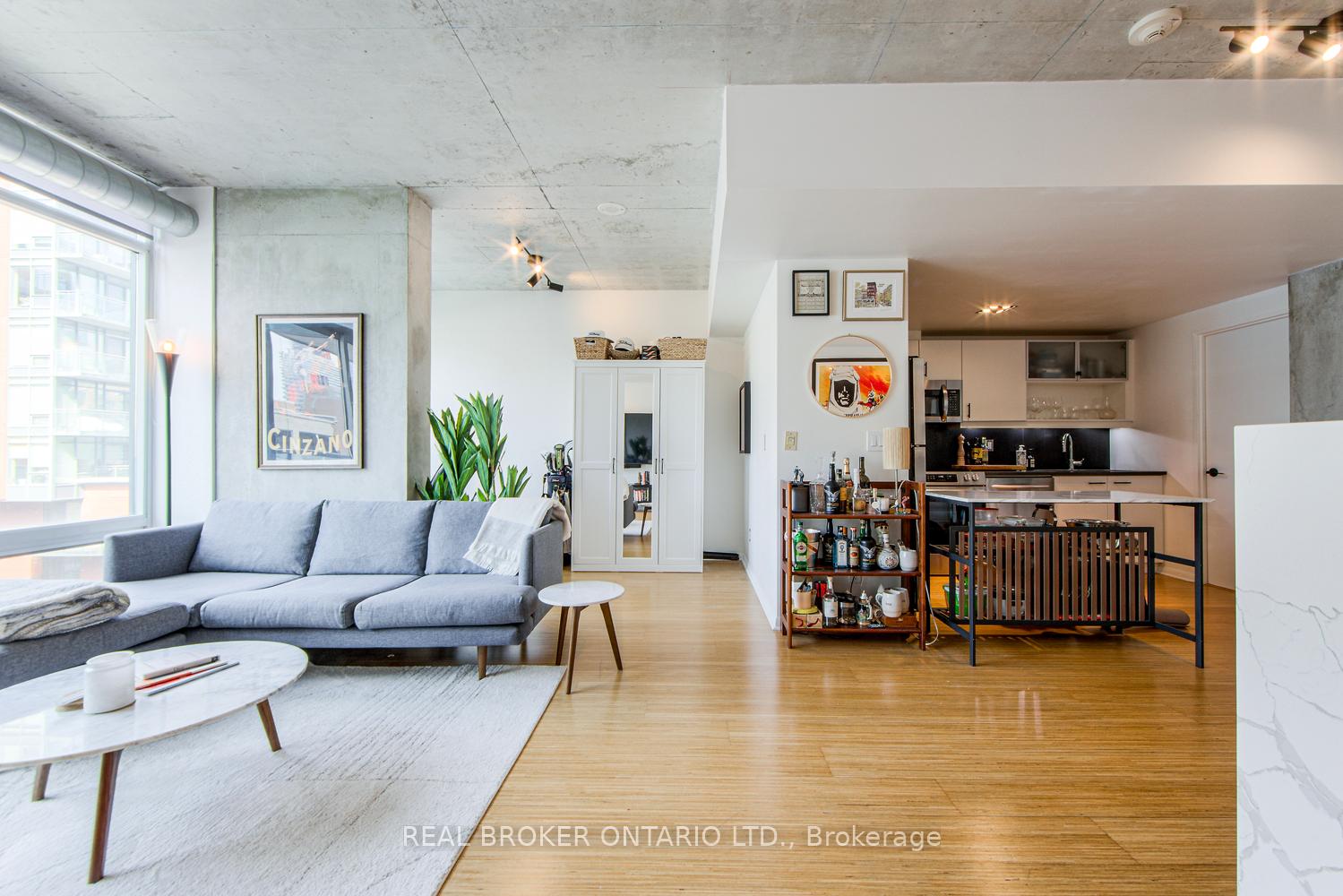 Photo 3 of Unit 732, 333 Adelaide Street E, Toronto, Moss Park — HOMEH