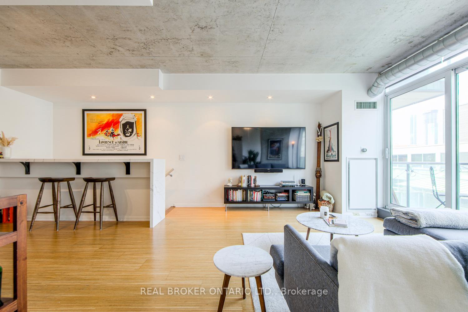 Photo 7 of Unit 732, 333 Adelaide Street E, Toronto, Moss Park — HOMEH