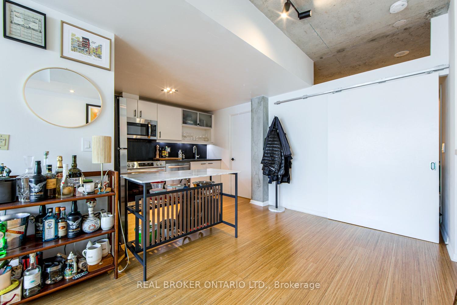 Photo 12 of Unit 732, 333 Adelaide Street E, Toronto, Moss Park — HOMEH