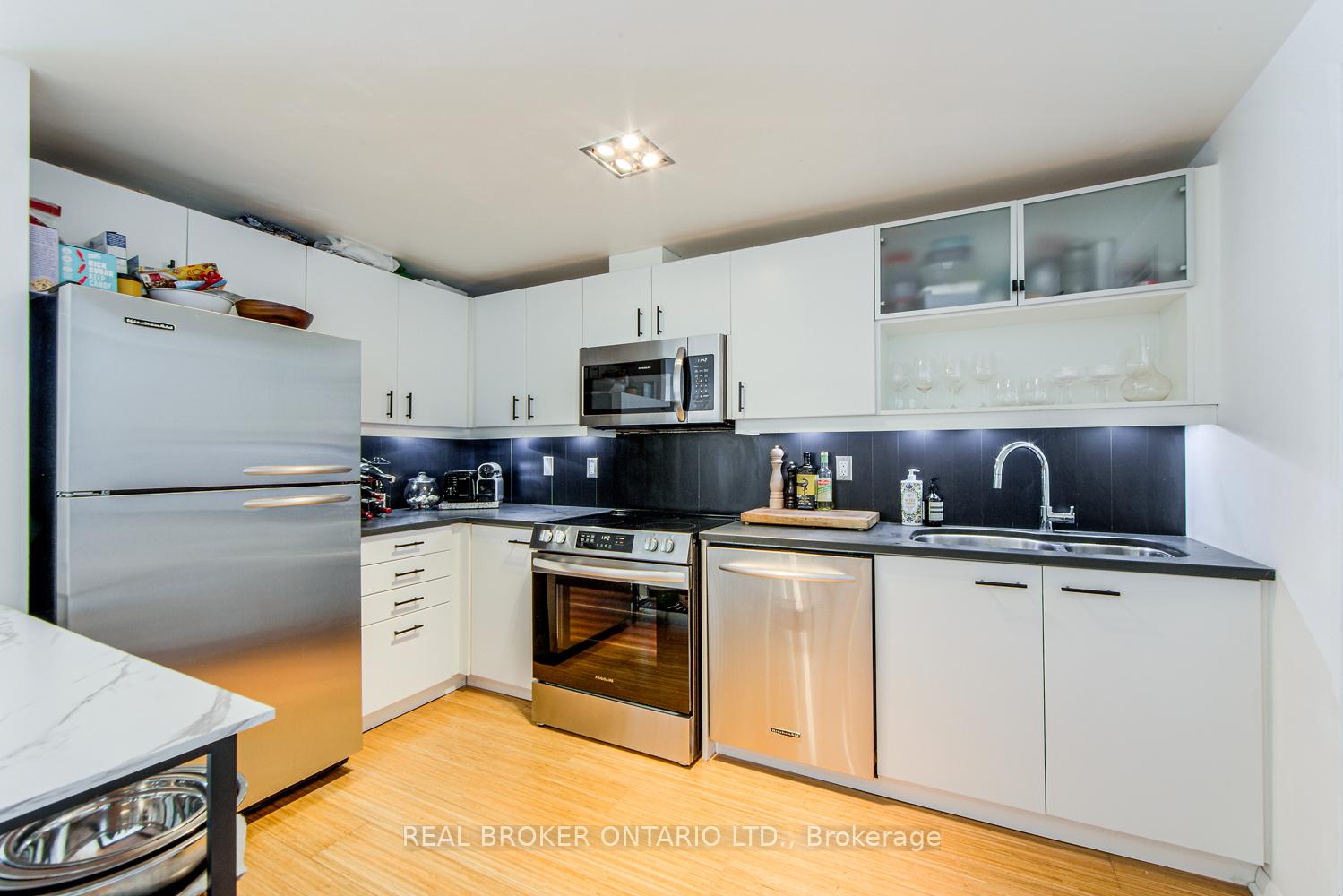 Photo 15 of Unit 732, 333 Adelaide Street E, Toronto, Moss Park — HOMEH