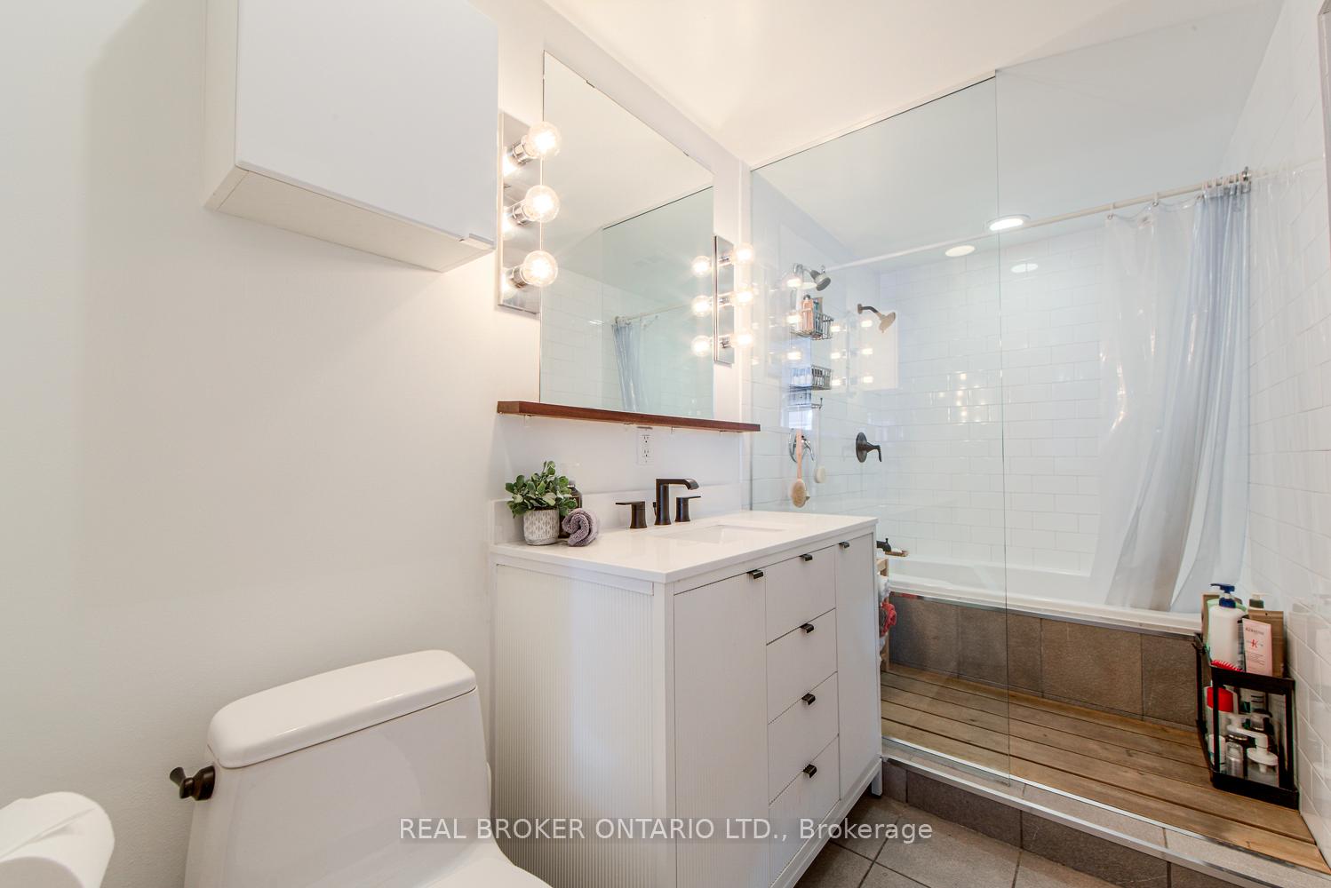 Photo 23 of Unit 732, 333 Adelaide Street E, Toronto, Moss Park — HOMEH