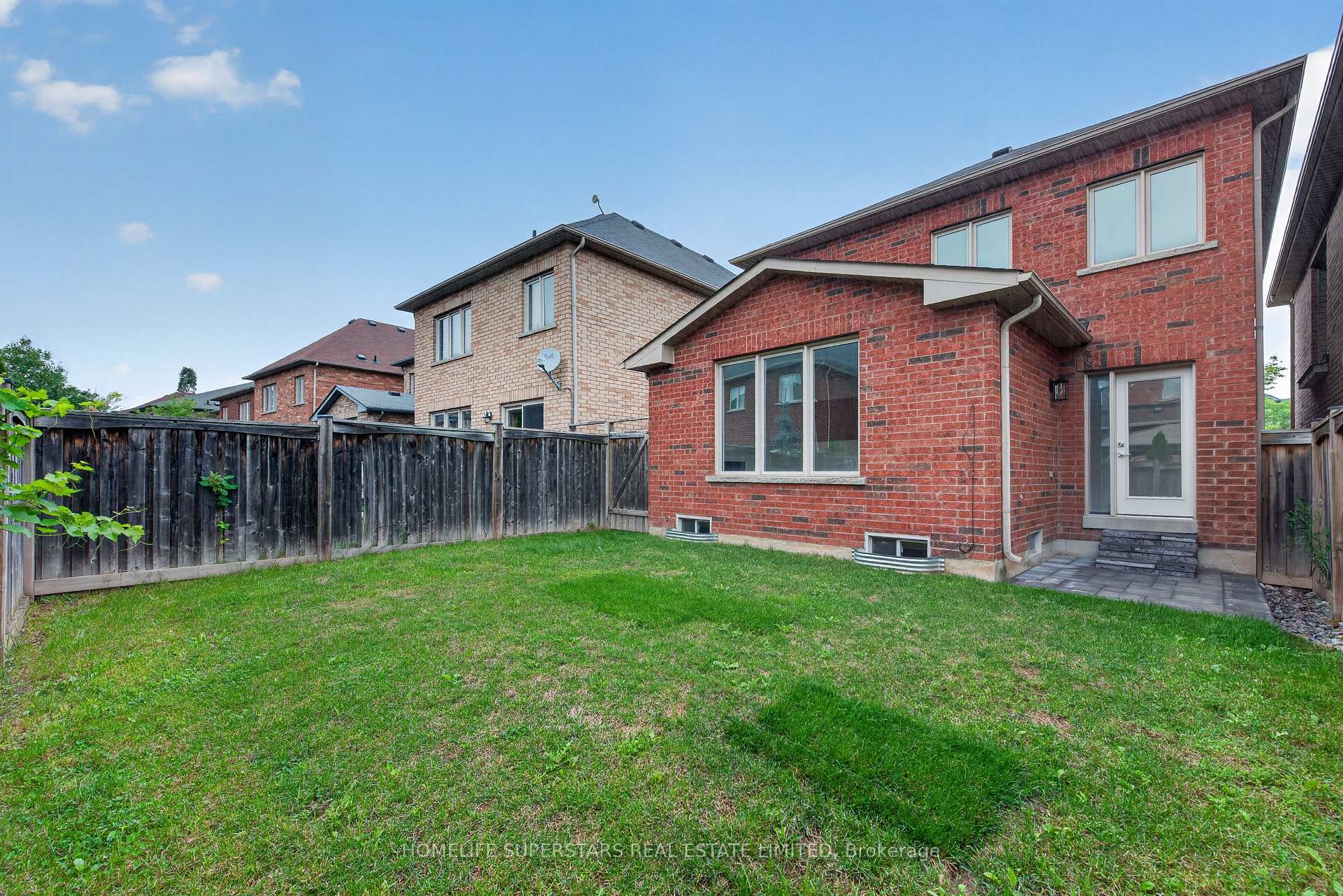 Photo 8 of 254 Giddings Crescent, Milton, Scott — HOMEH