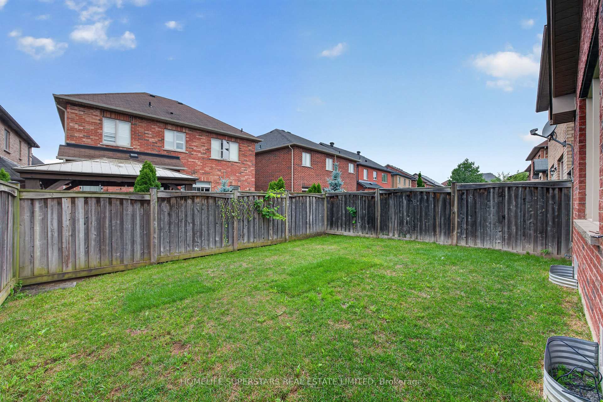 Photo 9 of 254 Giddings Crescent, Milton, Scott — HOMEH
