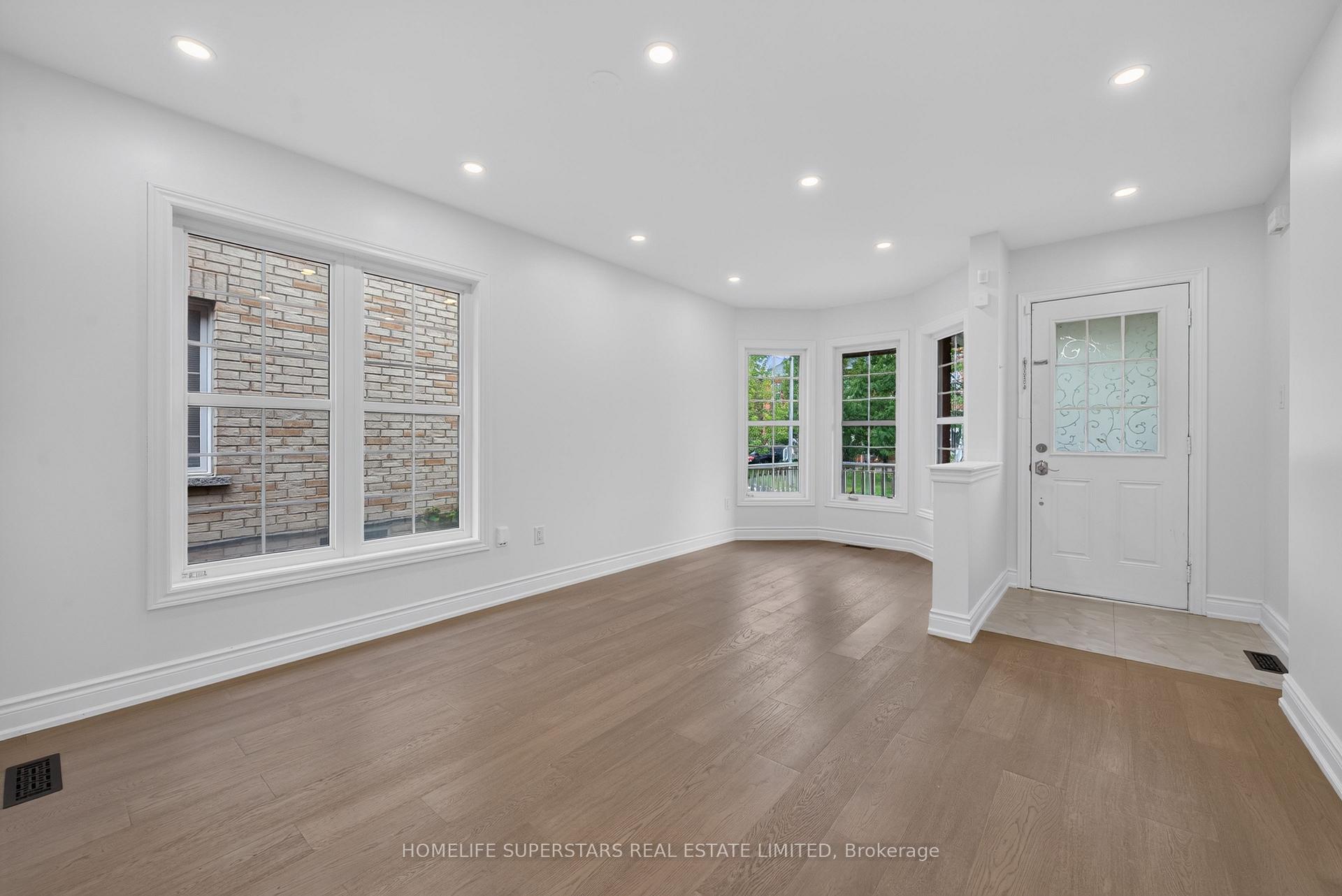 Photo 10 of 254 Giddings Crescent, Milton, Scott — HOMEH